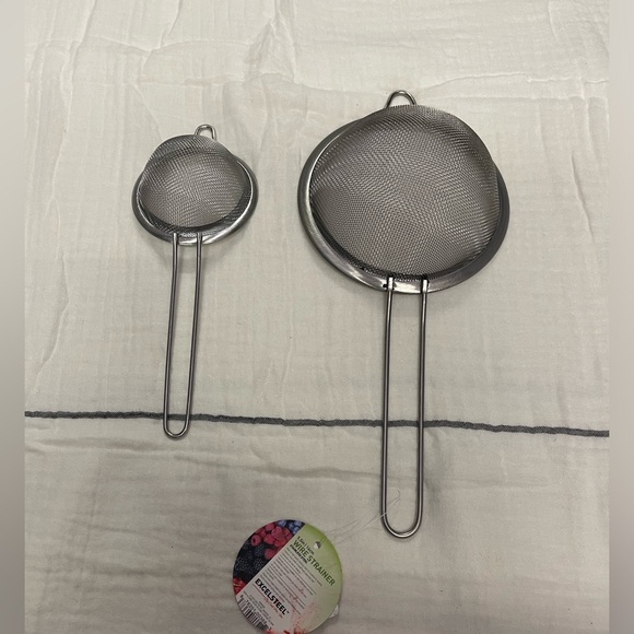 Wire strainer ( 2 ) - Picture 2 of 2